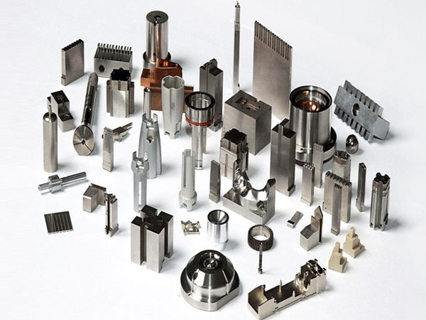 深圳市山精密制造 引領(lǐng)精密五金與機(jī)械零部件加工新時代